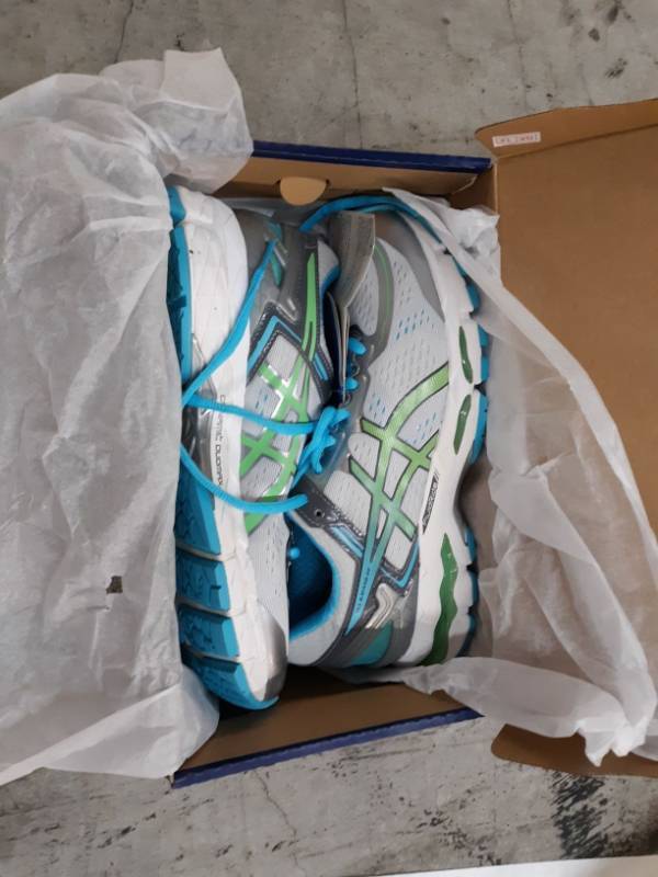 lot 14460 image: Womens Asocs Gel-Kayano 22