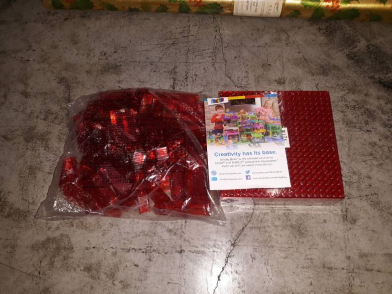 lot 14678 image: Premium Clear Red Stackable Base Plates 10 Pack 6  X 6  Baseplate Bundle With Ne