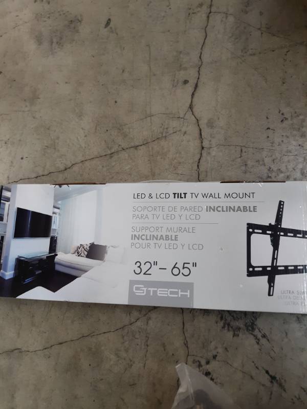 lot 16122 image: Cj Tech Tilting Television Wallmount for flat panel