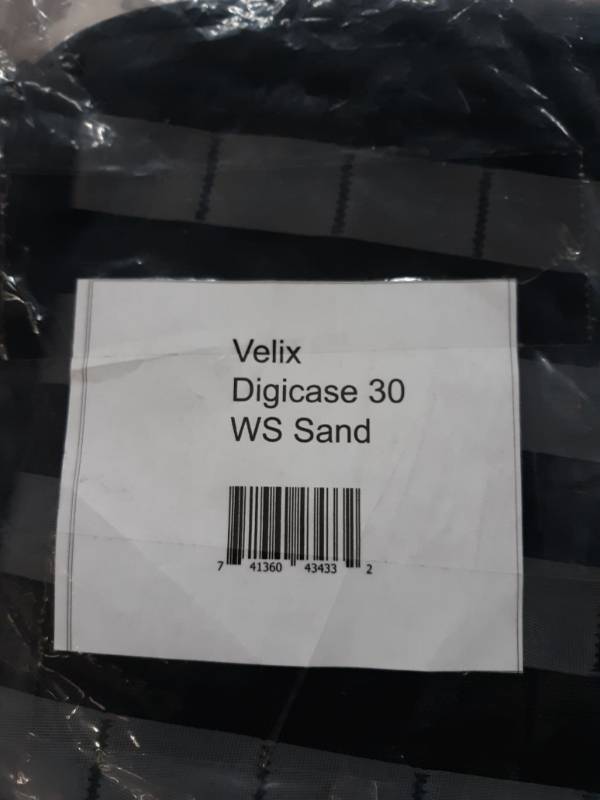 lot 16124 image: Velix Digicase 30 Ws Sand