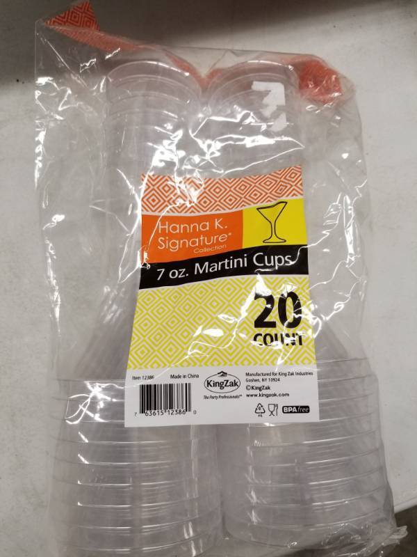 lot 16582 image: Hanna K. Signature 20 Count Martini Tumbler, 7 Oz., Clear
