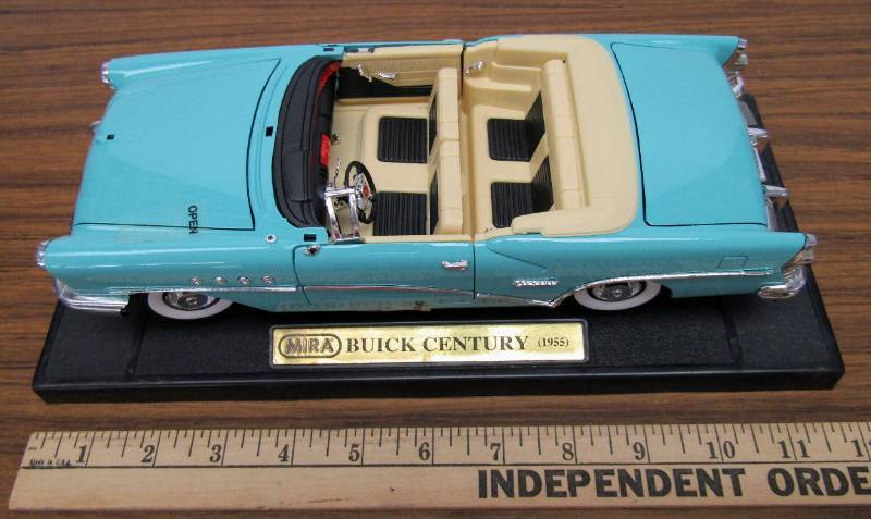 lot 5388 image: 1955 Buick  Die Cast  Car
