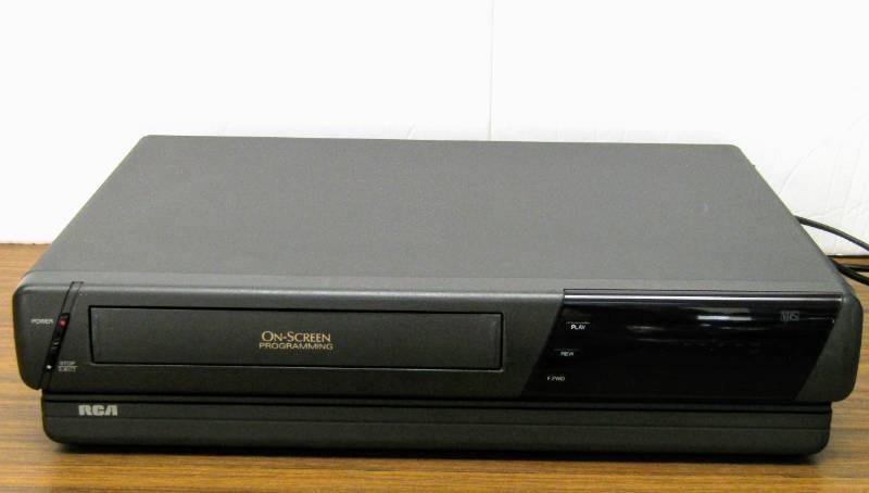 lot 5393 image: RCA- VHS Player   VCR for Your Classic Movies