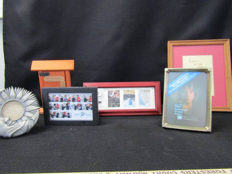 lot 5433 image: Picture Frame Lot