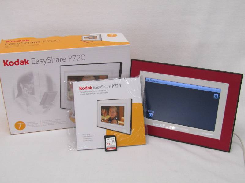 lot 5501 image: Kodak Digital Picture Frame- Capture Those Magical Moments