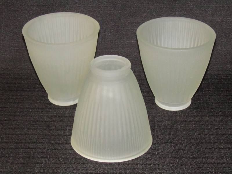 lot 5720 image: Set of 3 Frosted Replacement Globes for Ceiling Fan Lights