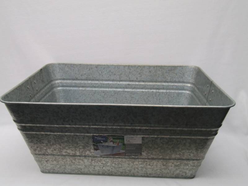 lot 5724 image: 22 inch x 15 inch Galvanized Rectangle Tub