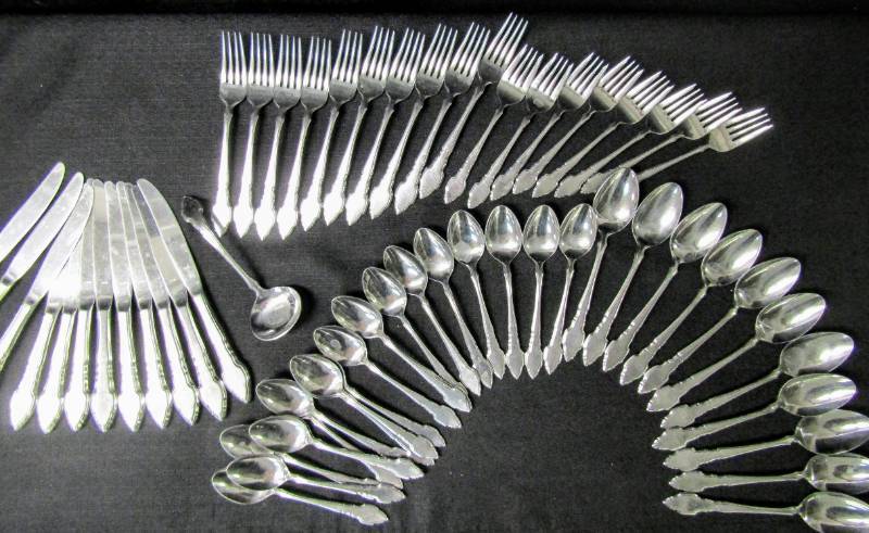 lot 5475 image: Flatware Over 60 Pieces