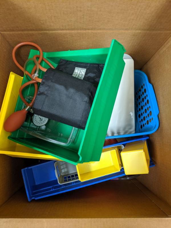 lot 5544 image: Blood Containers Blood Pressure Cuffs