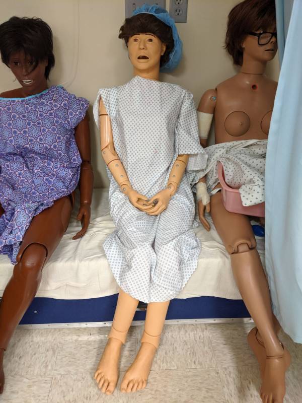 lot 3890 image: (1) Nasco Life Form Medical Mannequin LFO4020