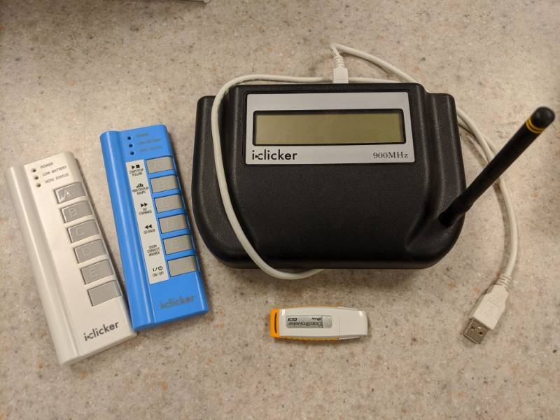 lot 3900 image: I Clicker 900 MHz Classroom Voting Model TMX13