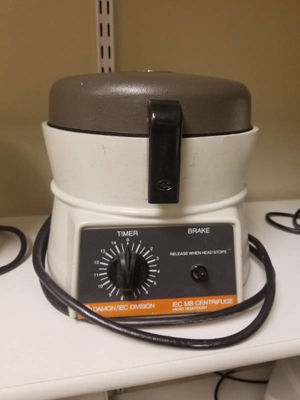 lot 3817 image: Damon IEC MB Centrifuge