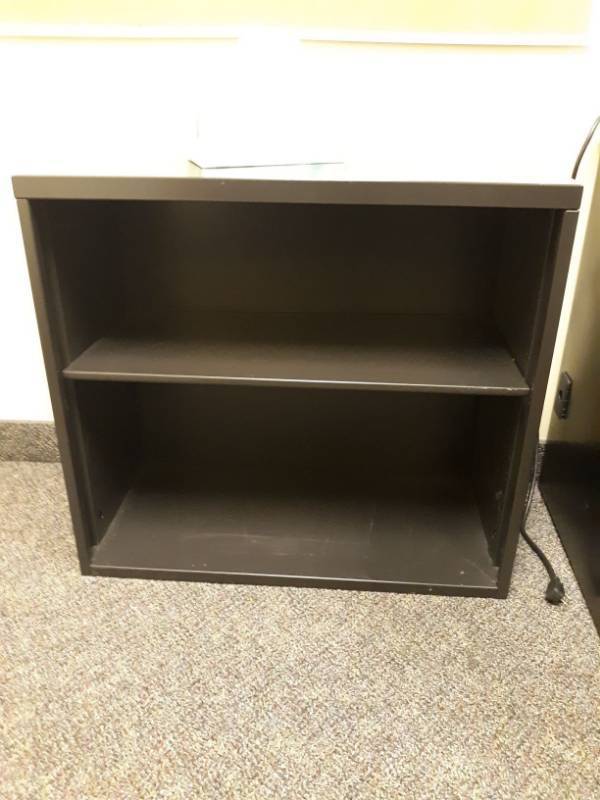 lot 1800 image: Small Aluminum Book Shelf