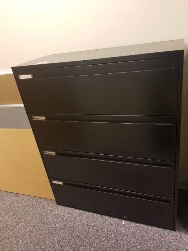 lot 1885 image: 4 Tier File Cabinet