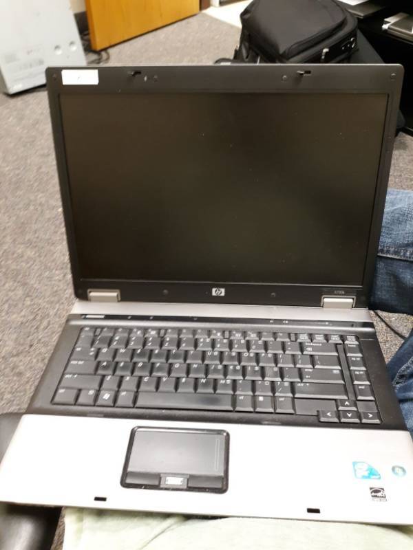 lot 1903 image: (8) HP 6730b Laptops
