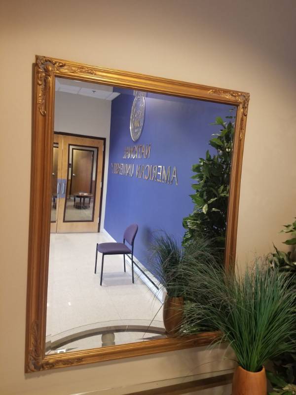 lot 1918 image: Decorative Mirror