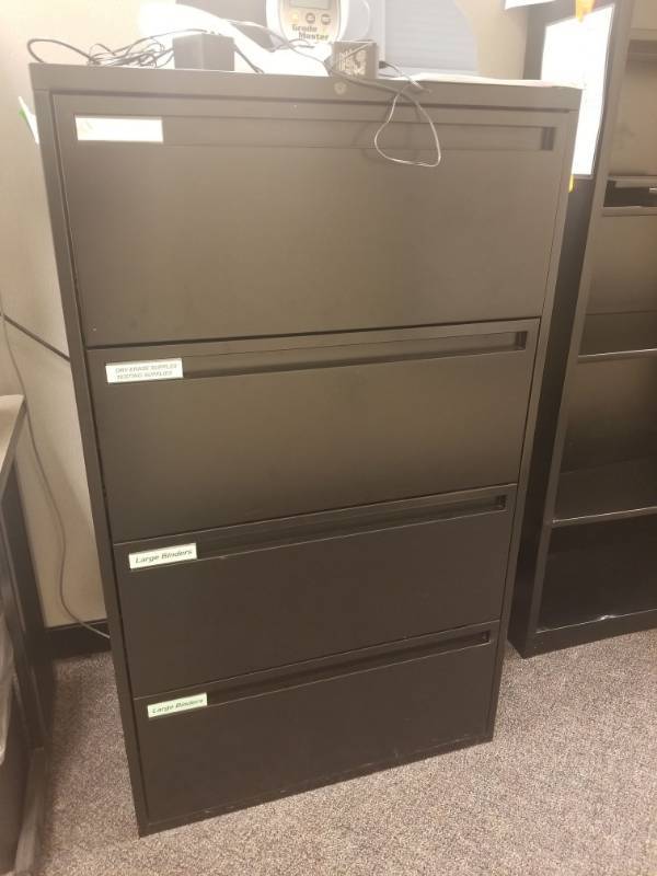 lot 2315 image: 4 Tier Metal File Cabinet