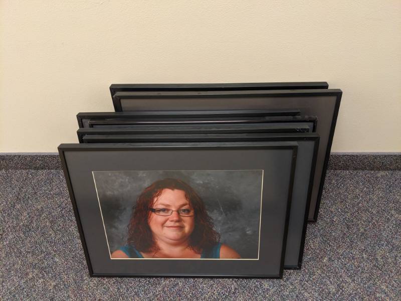 lot 1421 image: (8) Frames With Mats