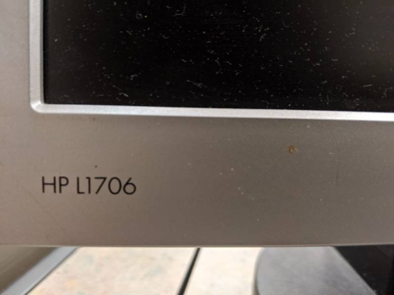 lot 1477 image: (4) HP 17 Inch LCD Computer Monitors