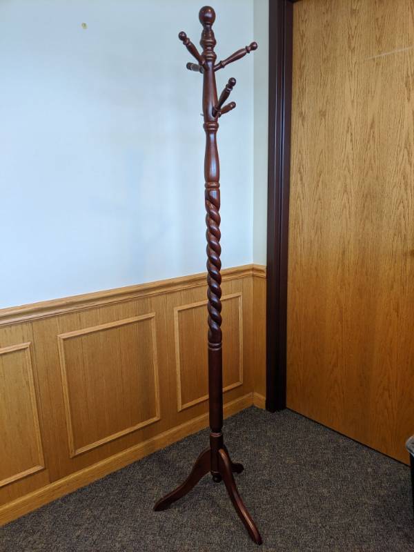 lot 1185 image: Coat Rack