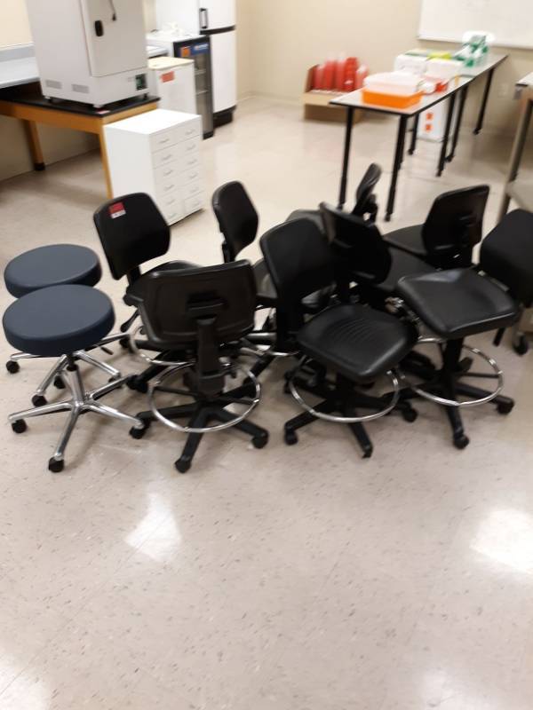 lot 6528 image: (10) Lab Chairs and Stools
