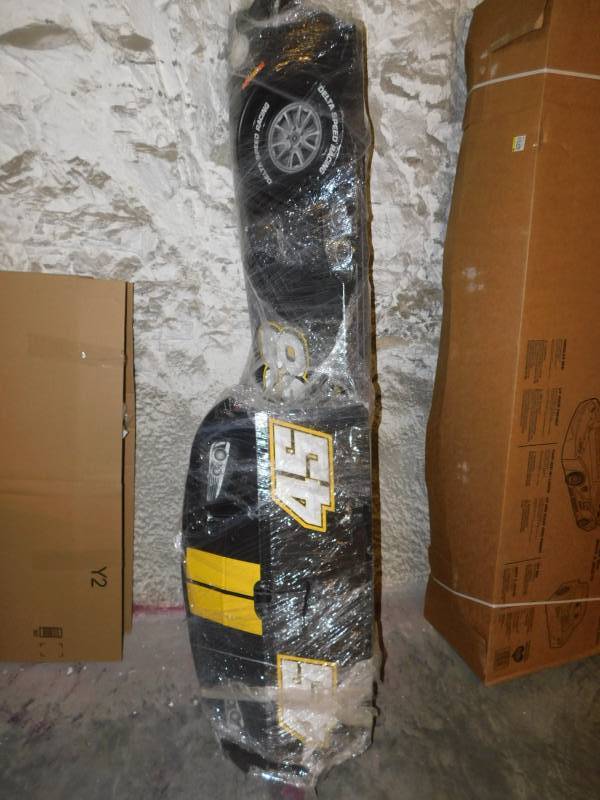 lot 1751 image: Race Car Toddler Bed