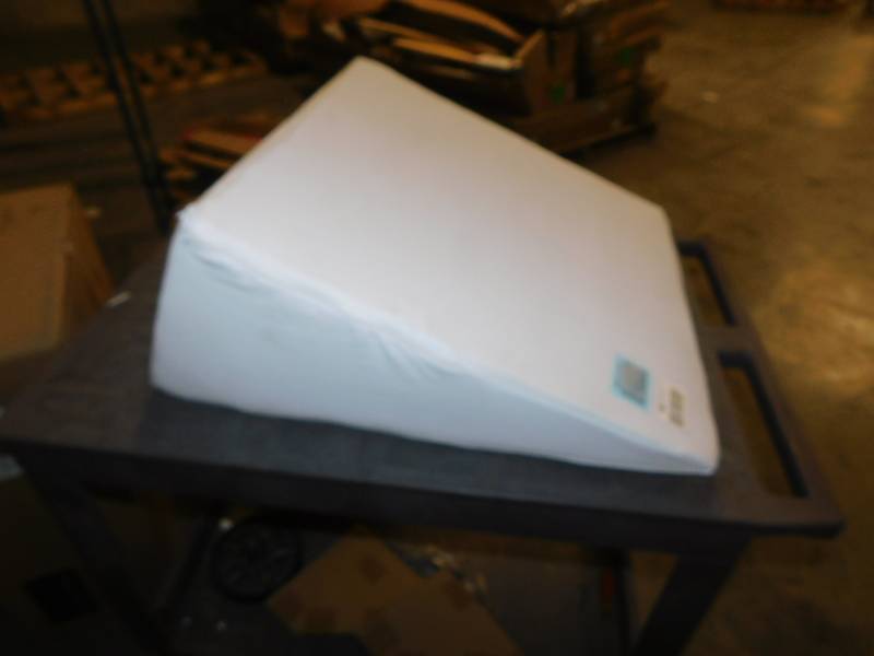 lot 1771 image: Wedge Pillow