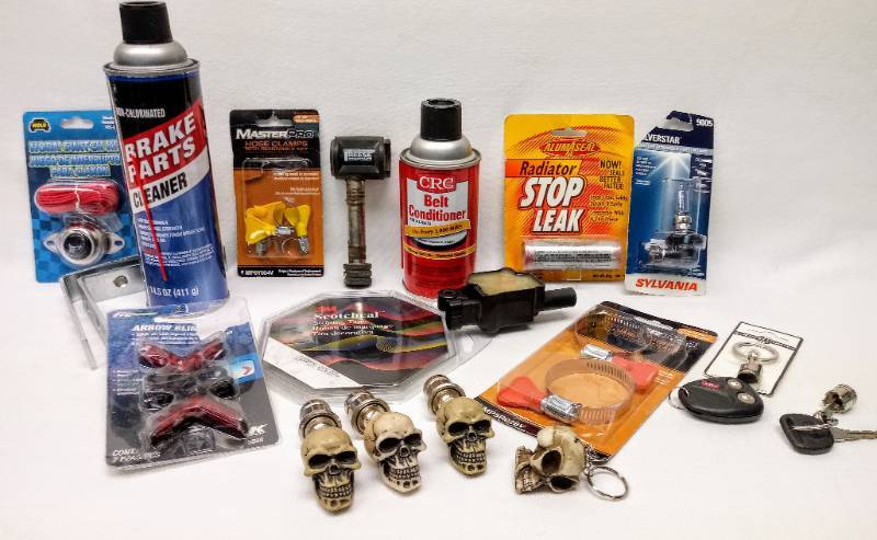 lot 5543 image: Auto Lot-  Check This Out