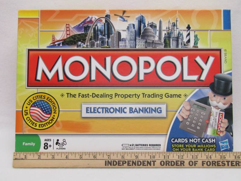 lot 5577 image: Monopoly With Electronic Banking EZ PZ