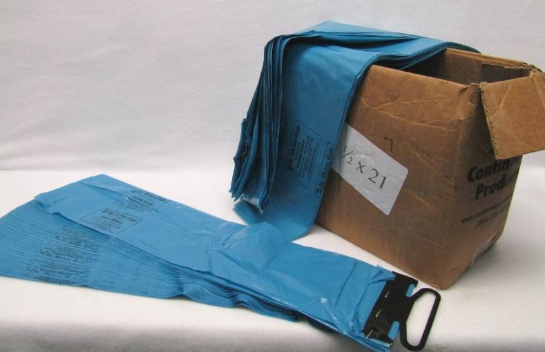 lot 5578 image: Bag Lot-  Newspaper Style  4.5 X 21 inches