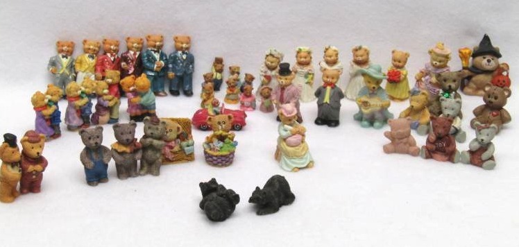 lot 5593 image: Bear Figurines and    46 Total