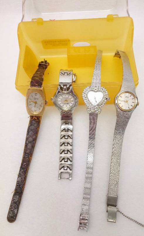 lot 5652 image: 4 Ladies Wristwatches  Seiko and Others