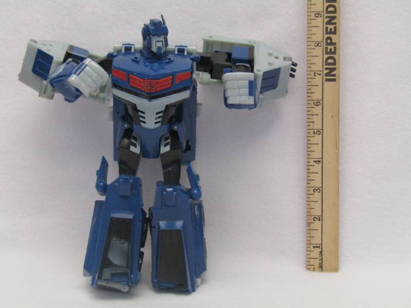 lot 5635 image: Transformers Toy