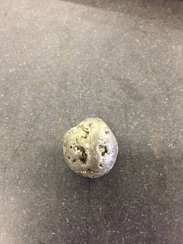 lot 3409 image: Pyrite stone