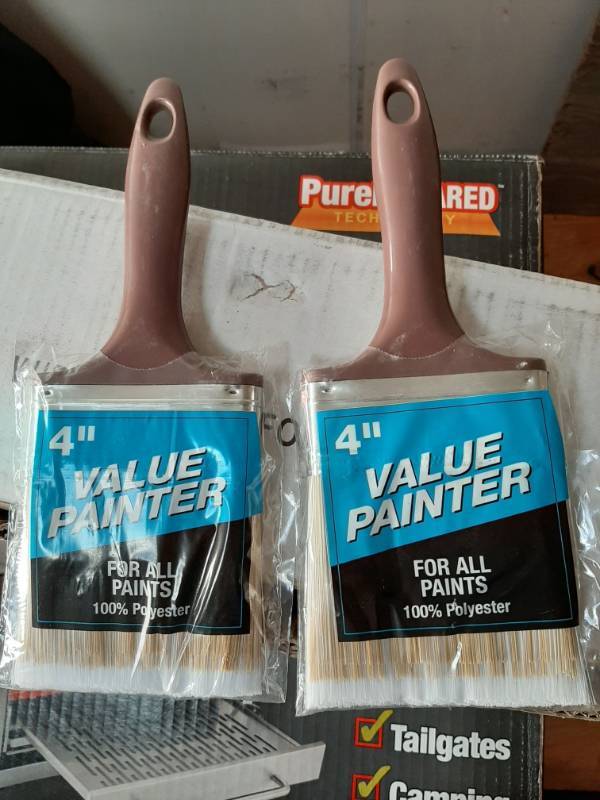 lot 1304 image: (2) 4 paint brushes