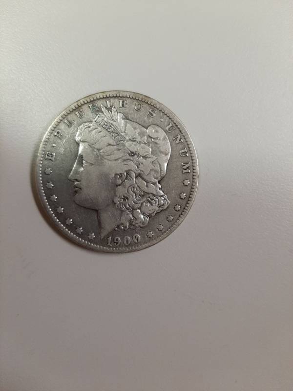 lot 1327 image: 1900 - O Morgan silver dollar