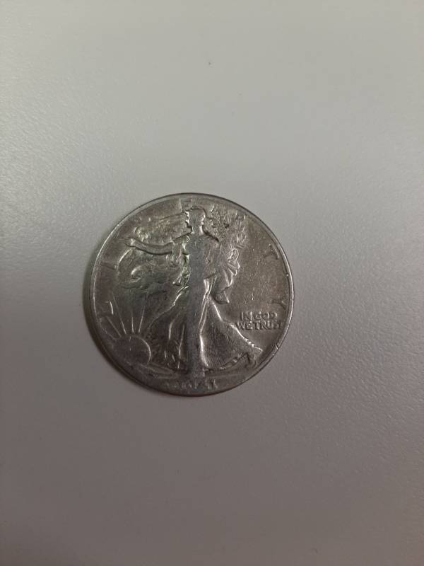 lot 1336 image: 1941 Walking Liberty silver half dollar