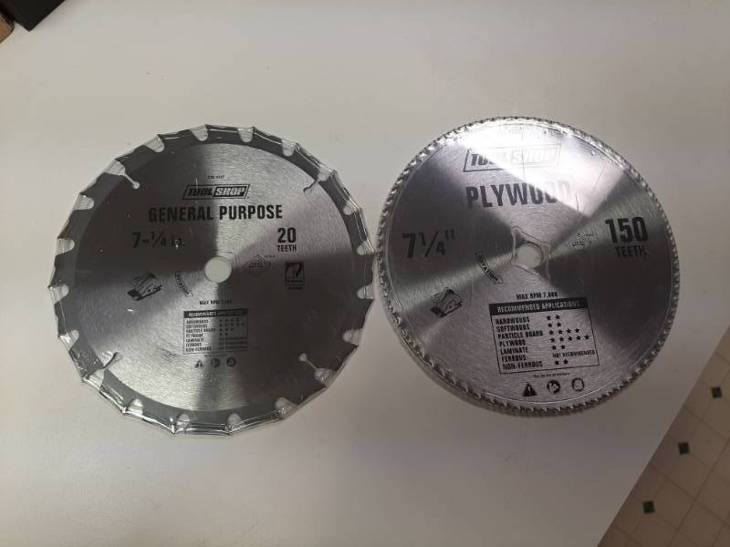 lot 1343 image: (2) 7-14  Circular Saw Blades