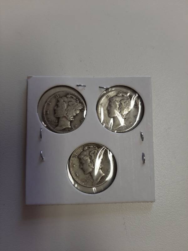 lot 1365 image: 1942 Mercury head silver dimes P-D-S mint marks