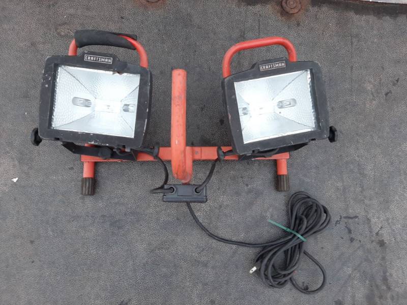 lot 1419 image: Craftsman dual head shop light