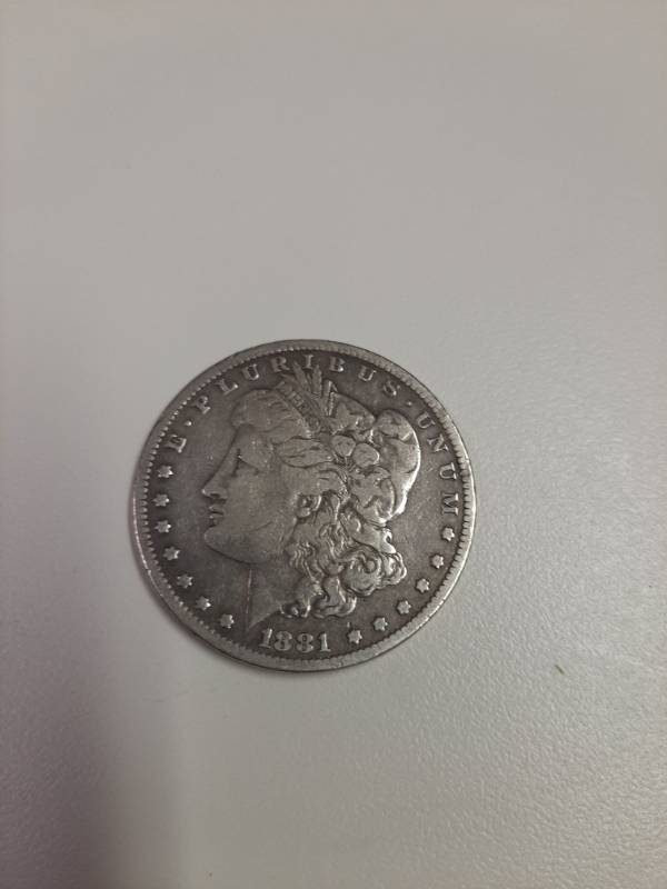 lot 1420 image: 1881-S Morgan silver dollar
