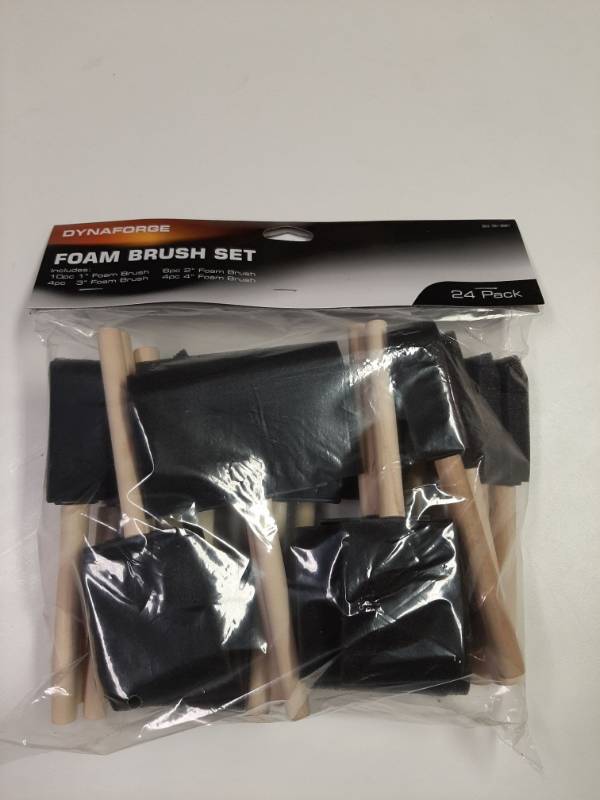 lot 1425 image: 24 Piece Foam Brush Set
