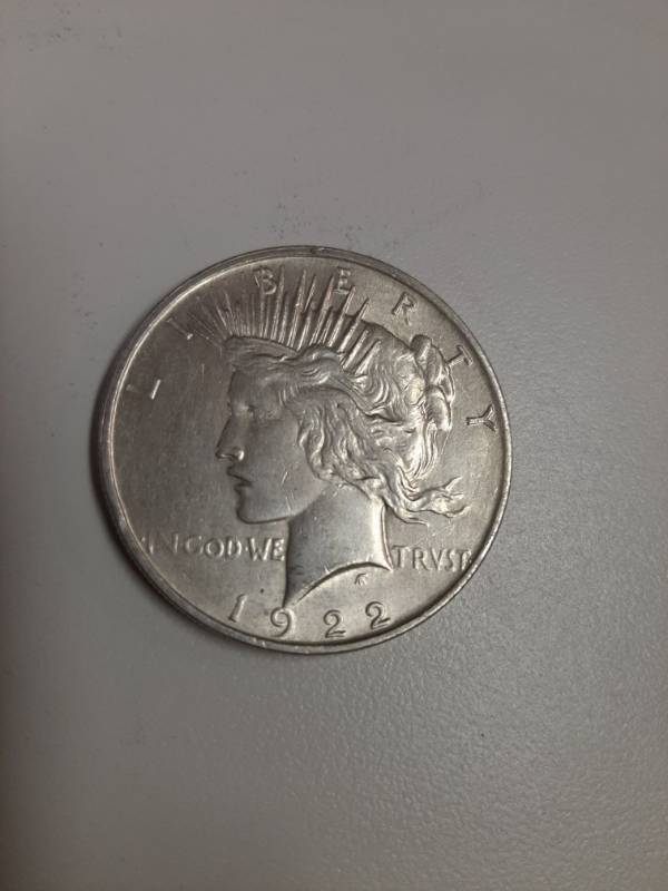 lot 1442 image: 1922-D Peace silver dollar