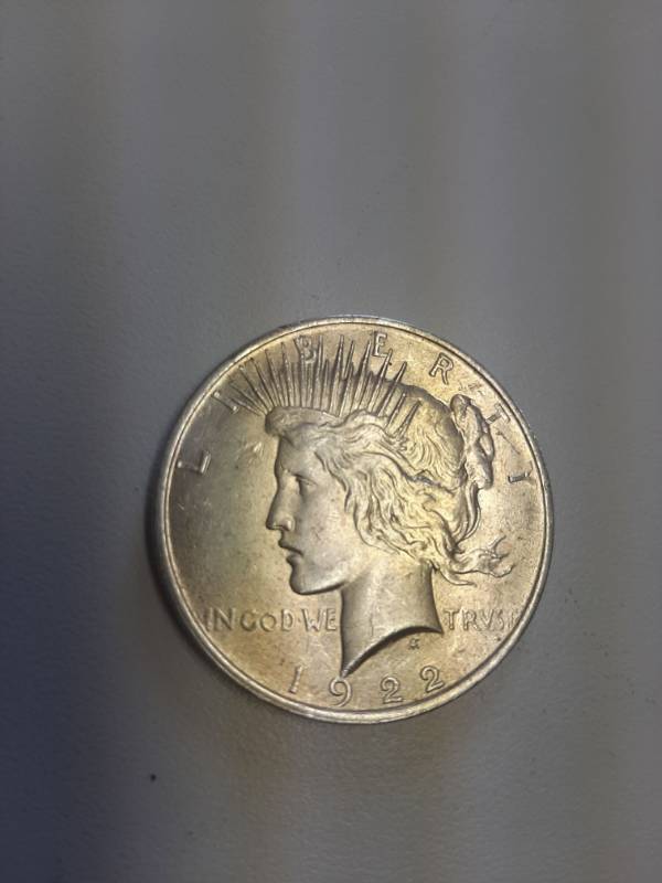 lot 1457 image: 1922 Peace silver dollar