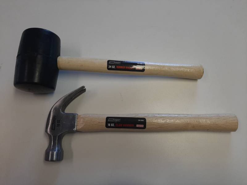 lot 1492 image: Tool Shop 24 Oz Rubber Mallet and 16 Oz Claw Hammer