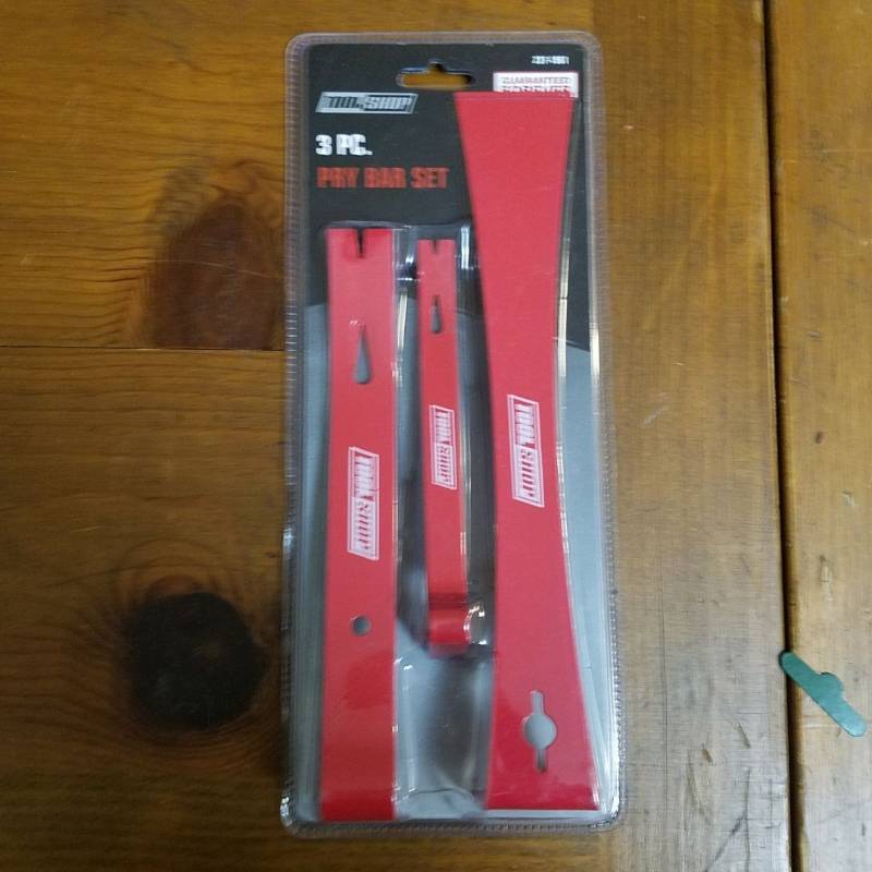 lot 3845 image: New-tool Shop 3 Pc Pry Bar Set Prying Wrecking Trim Scraping Paint Pulling Nails
