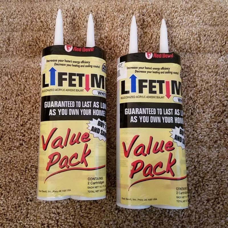 lot 6284 image: Red-devil-0856-lifetime-acrylic-siliconized-caulk-white-10-1-oz-quantity-4