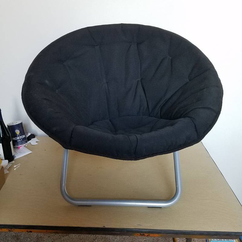lot 6301 image: dorm chair