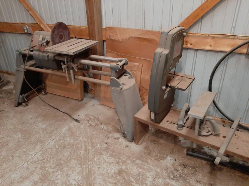 lot 1564 image: Shopsmith with attachments