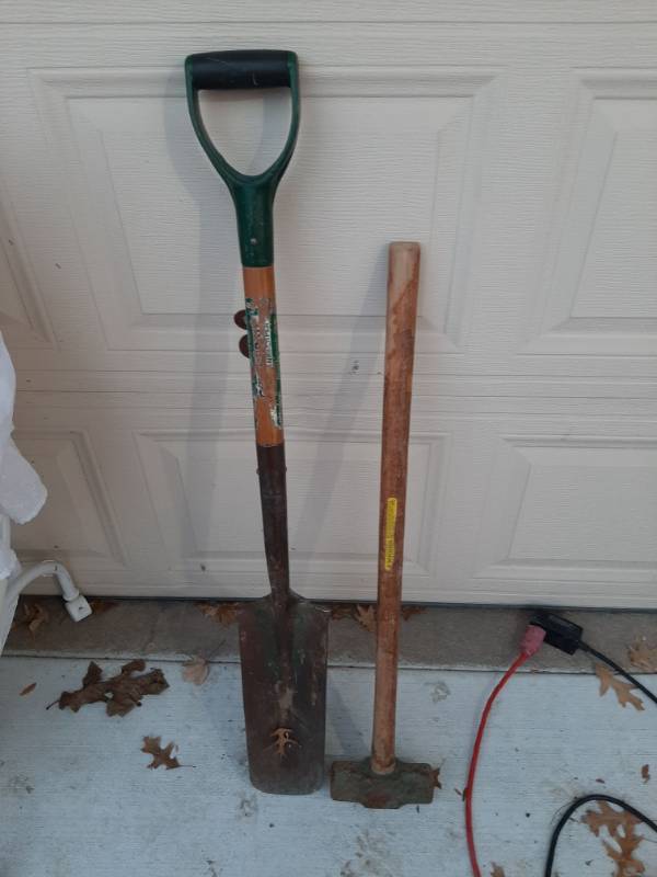 lot 1592 image: Sharpshooter and sledgehammer